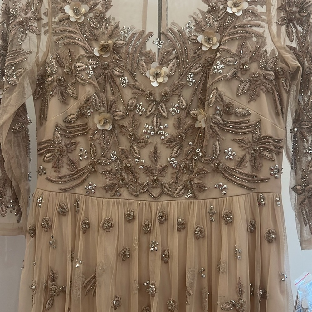Aidan Mattox beaded sweetheart, neckline, 3/4 sleeve long gown - Picture 15 of 17
